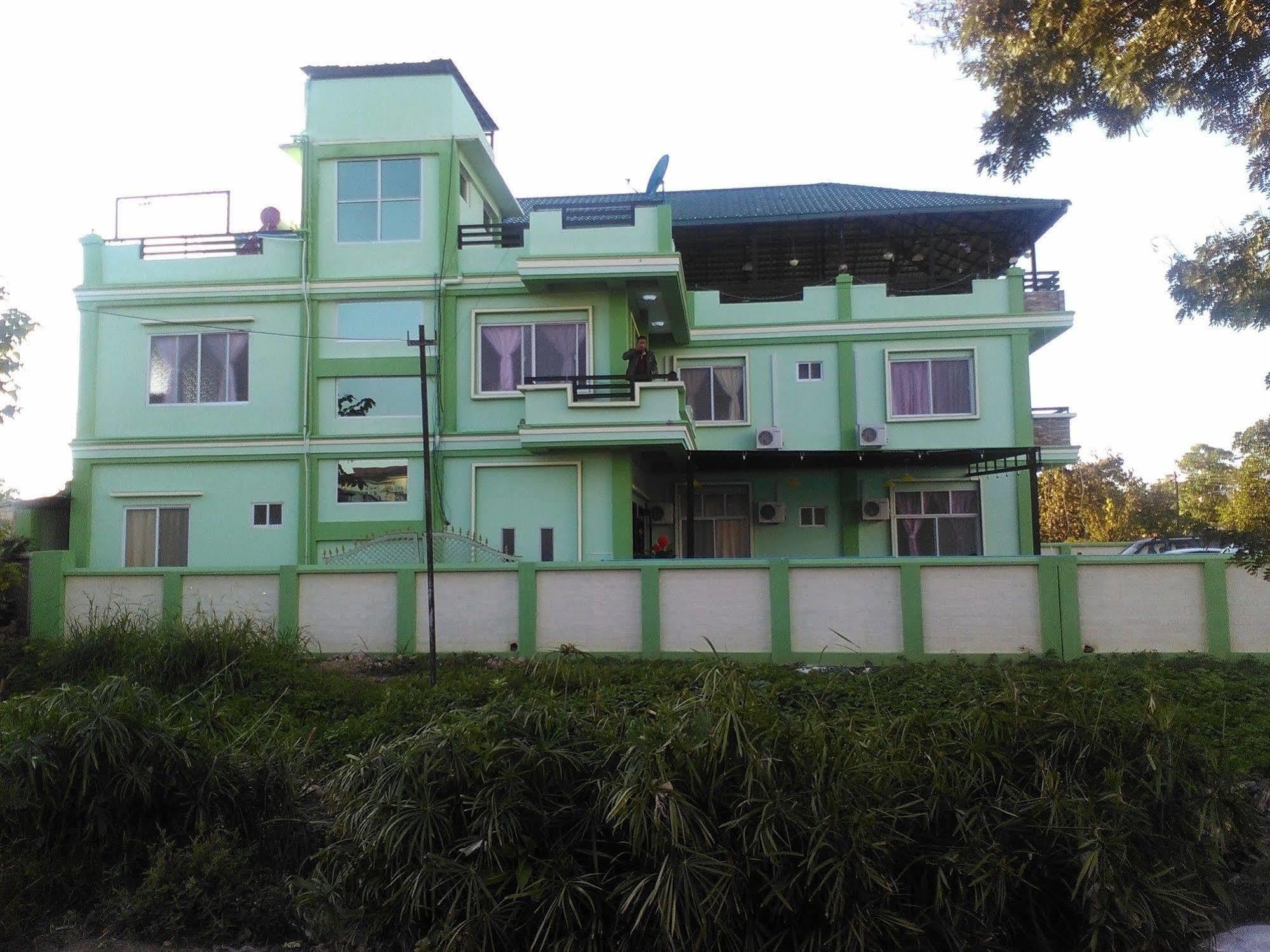 Hotel 99 Pyin Oo Lwin Eksteriør billede