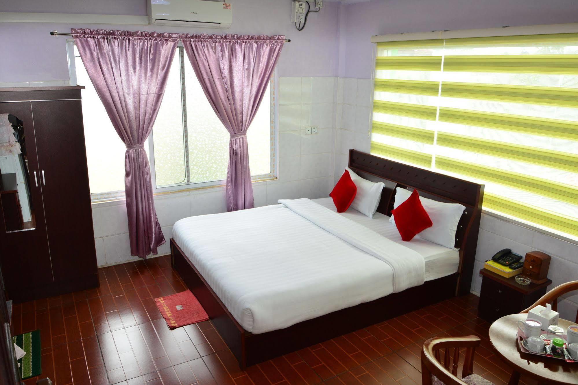 Hotel 99 Pyin Oo Lwin Eksteriør billede