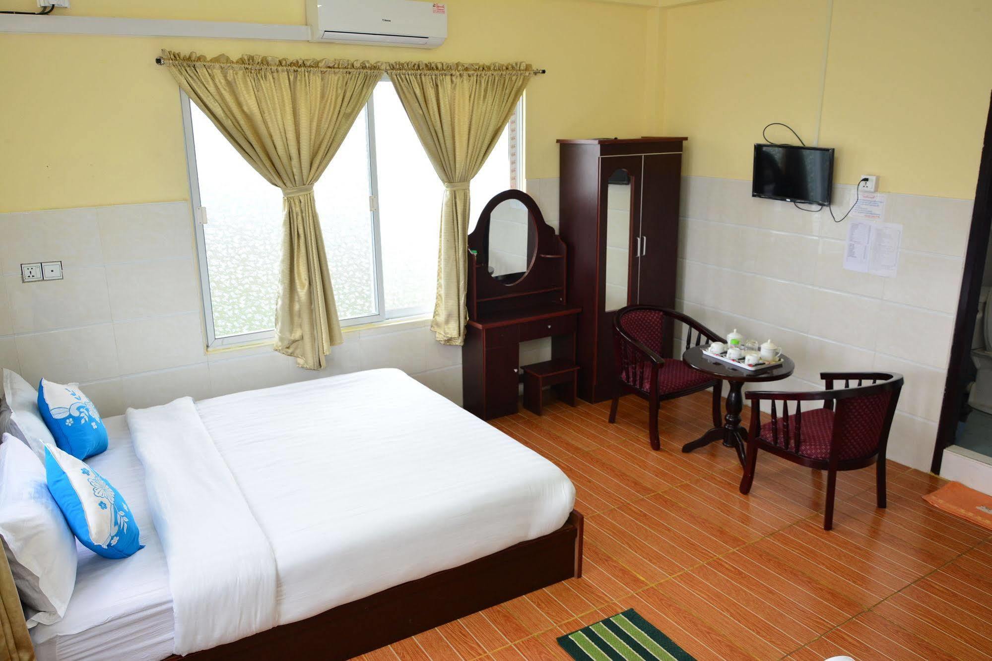 Hotel 99 Pyin Oo Lwin Eksteriør billede